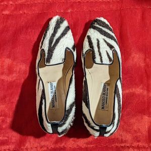 Manolo Blahnik London-New York Fuzzy Heels***